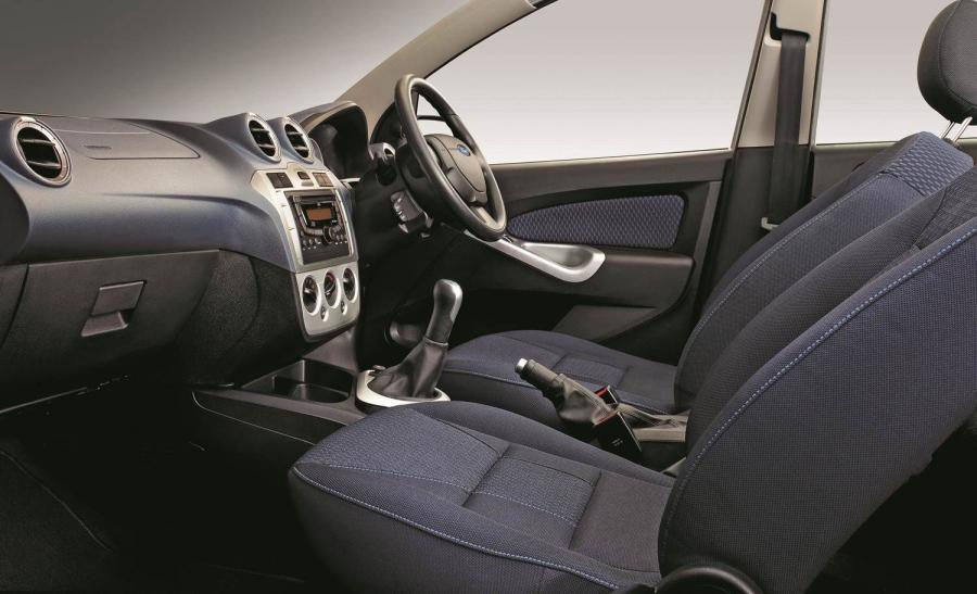  Ford Figo 2013 года  (фото 7 из 10)